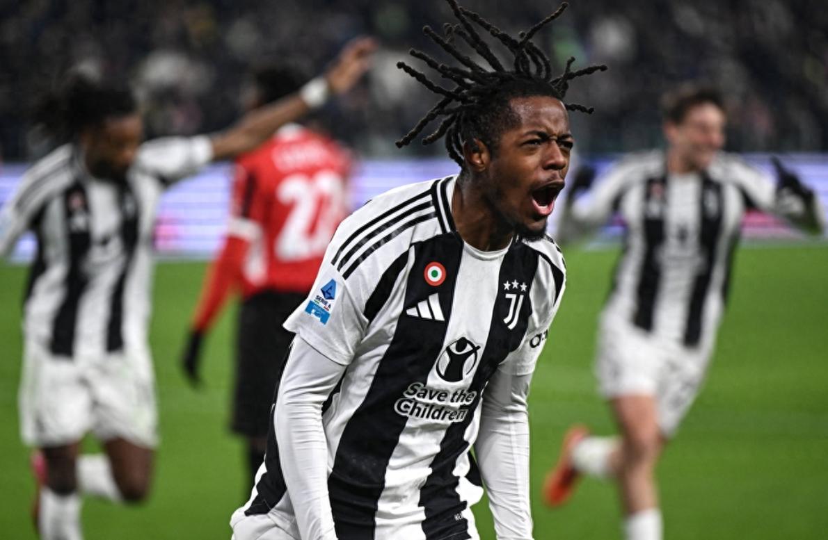 包含尤文图斯客场取胜，连续赛季保持不败纪录的词条