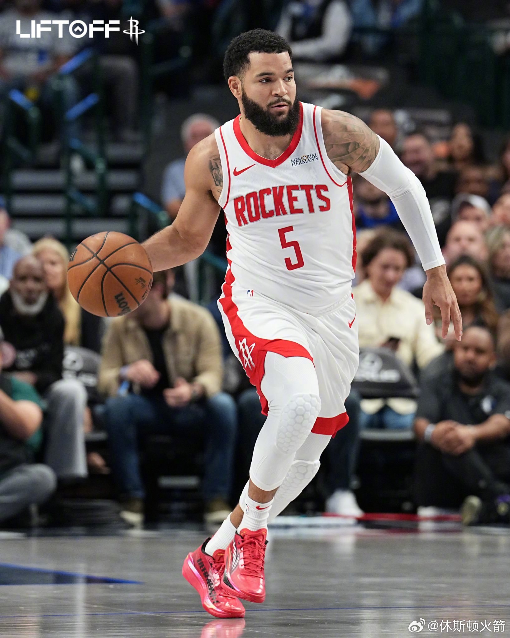 火箭队大将缺阵取胜独行侠队