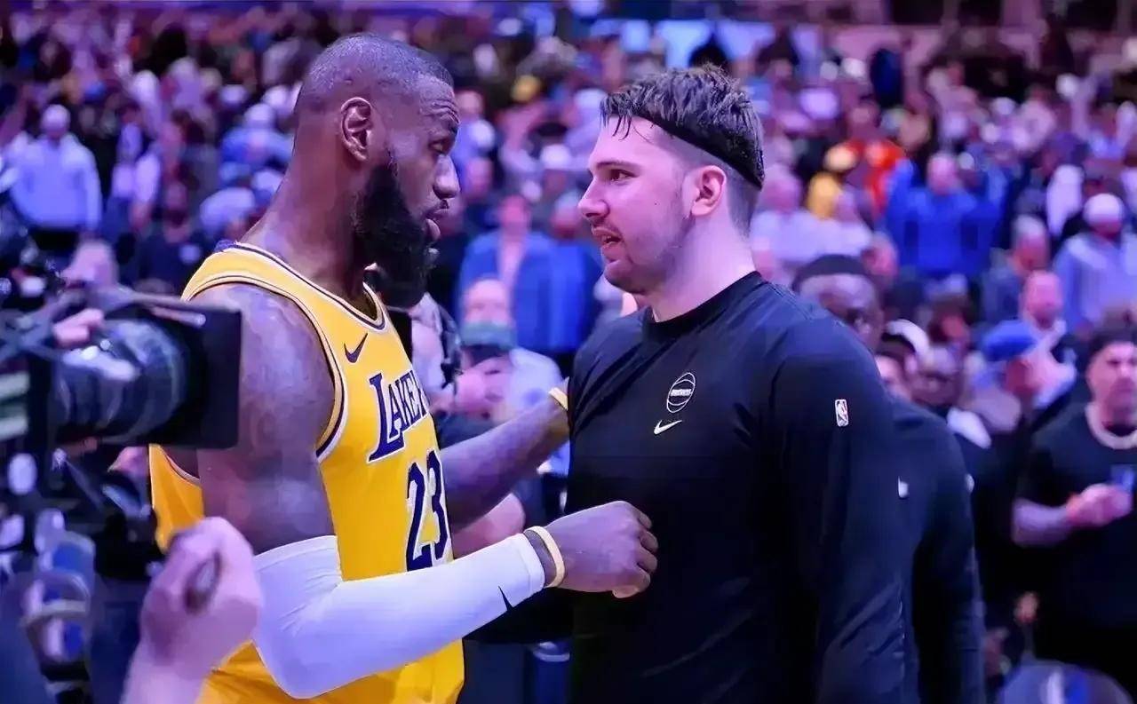 关于浓眉哥巅峰对决，东契奇与90激战IG分钟，赛况扑朔迷离胜负难料！的信息